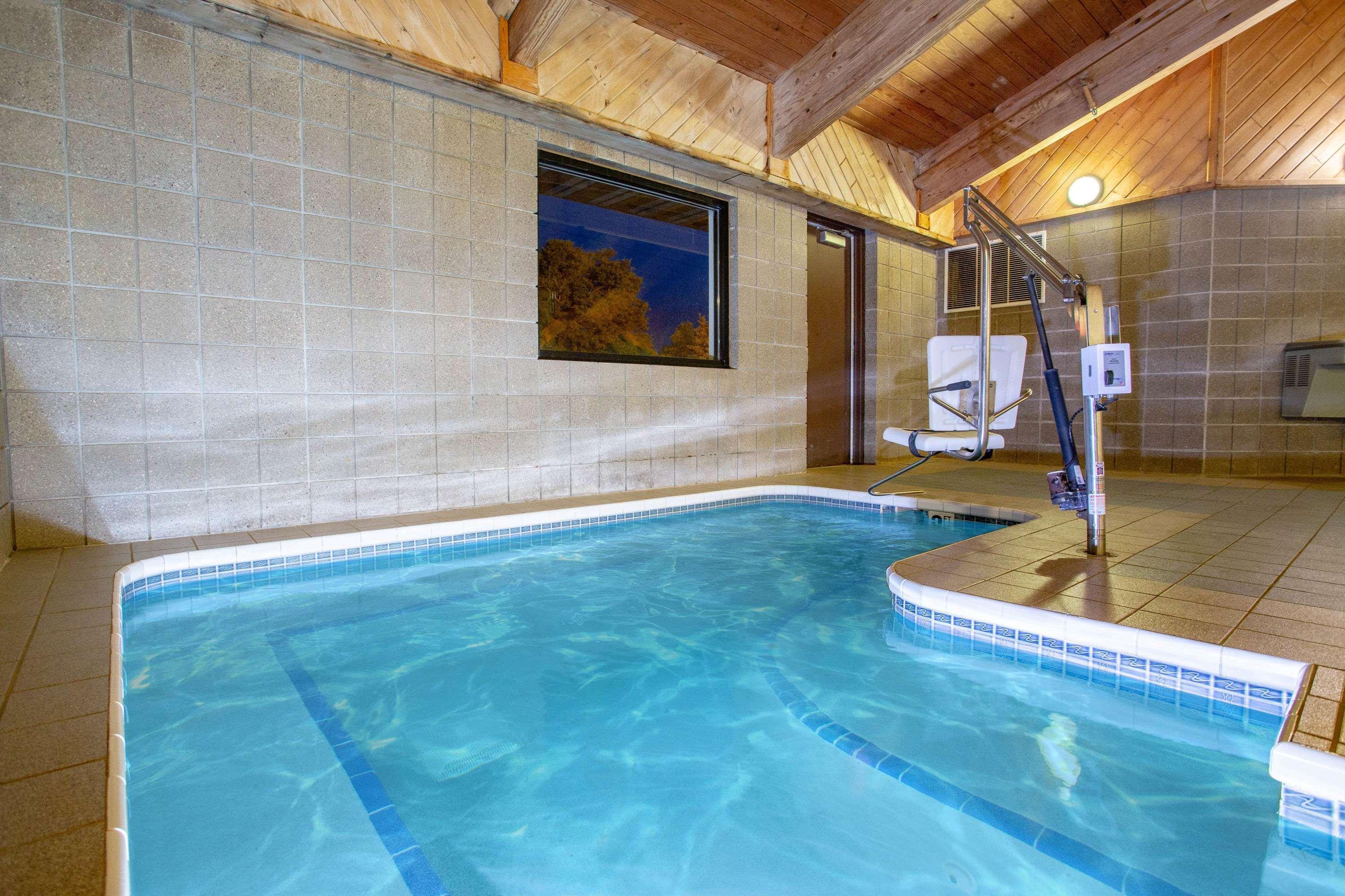 Americinn By Wyndham Green Bay West Экстерьер фото