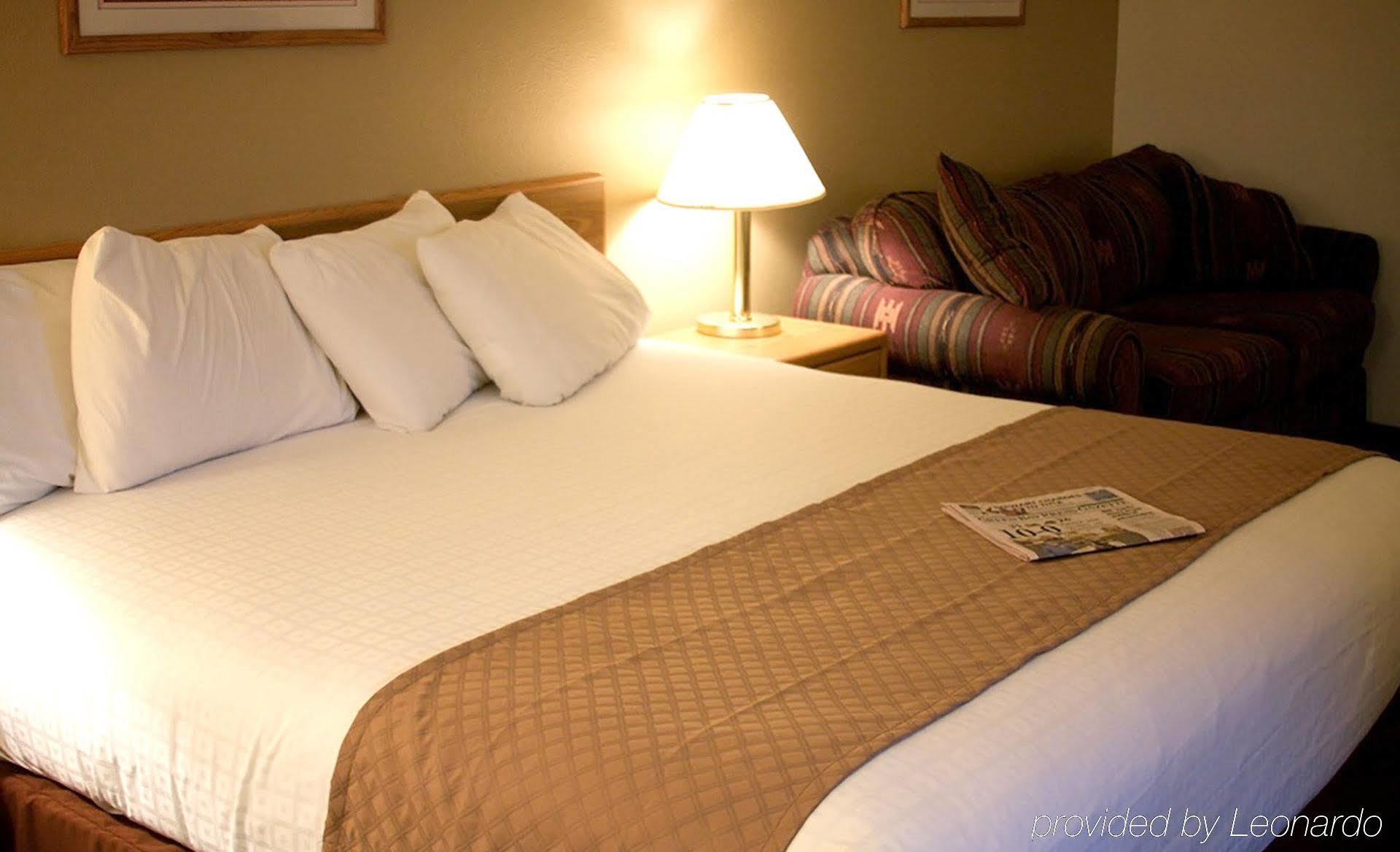Americinn By Wyndham Green Bay West Экстерьер фото